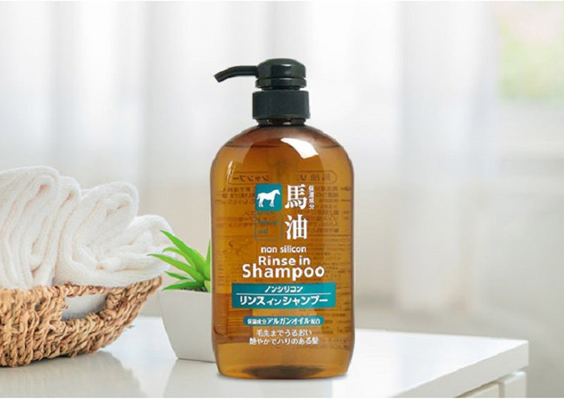 KUMANO Horse Oil 2-in-1 Shampoo 600ml