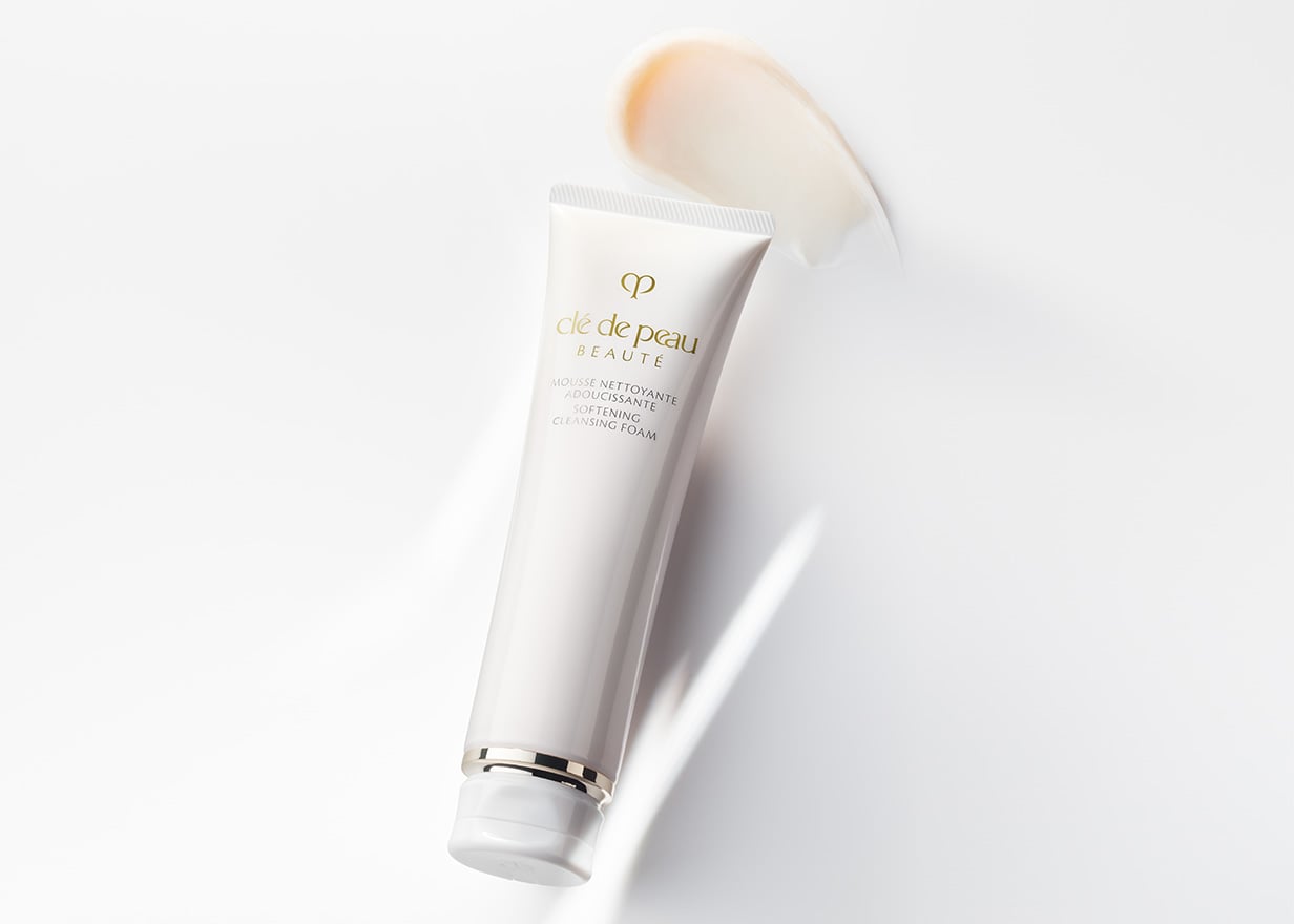 Clé de Peau Beauté Softening Cleansing Foam Moist 140g