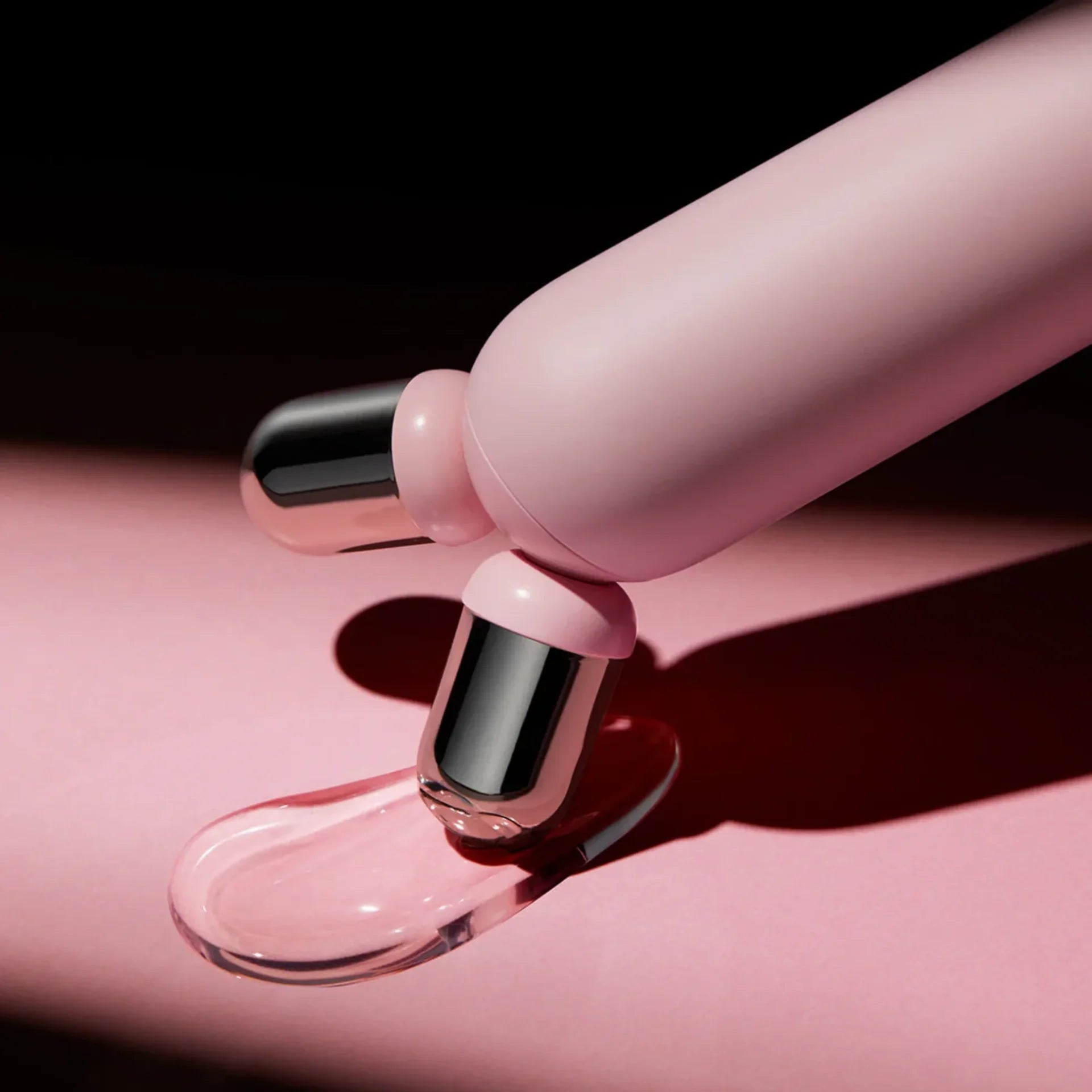Medicube - AGE-R Booster Face Roller Head Pink