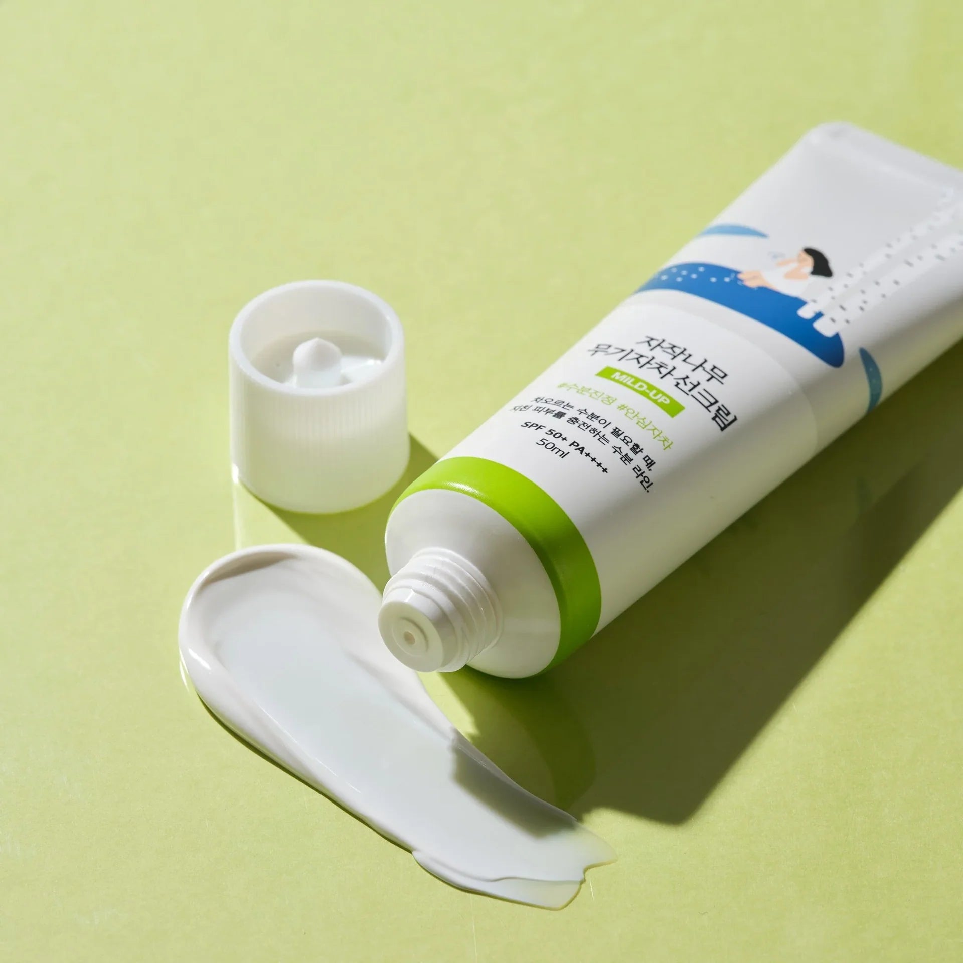 Round Lab - Birch Juice Moisturizing Mild-Up Sunscreen 50ml - EXP [01/01/2027]