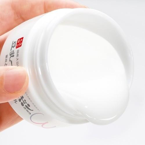 SANA Nameraka Honpo Medicated Brightening All-In-One Gel 100g